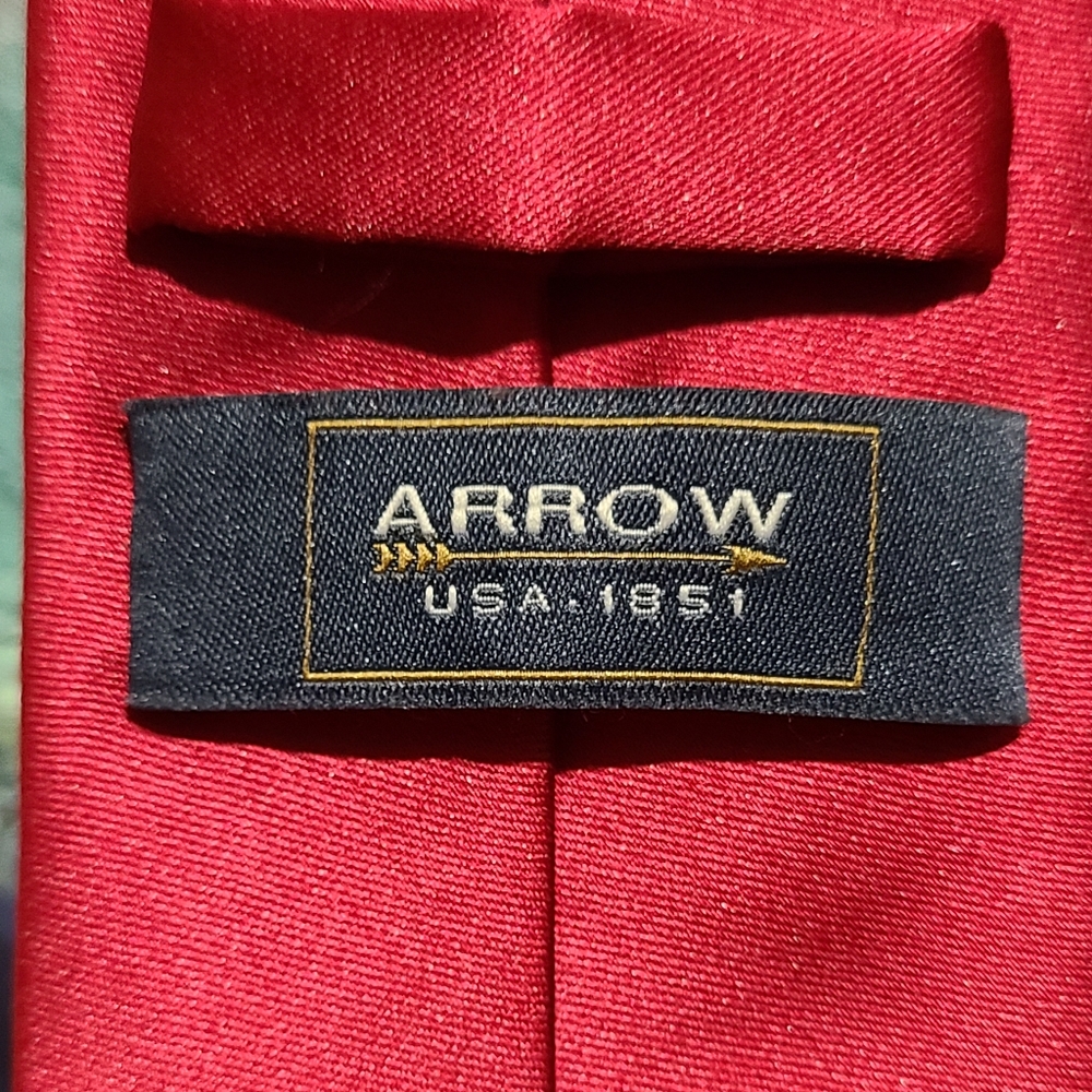 ARROW Tie 👔